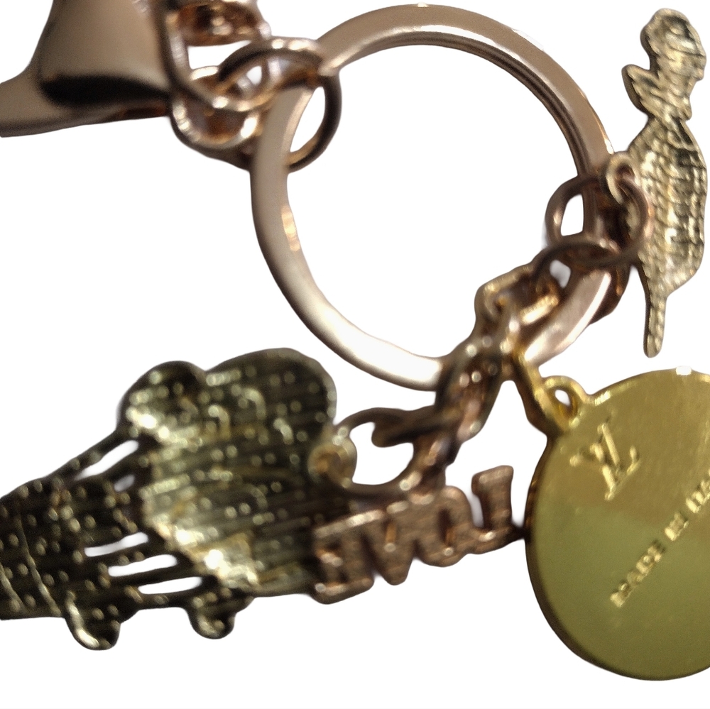 Louis Vuitton Trunks & Bags Charm, 25mm Round, RED - Picture 6 of 10
